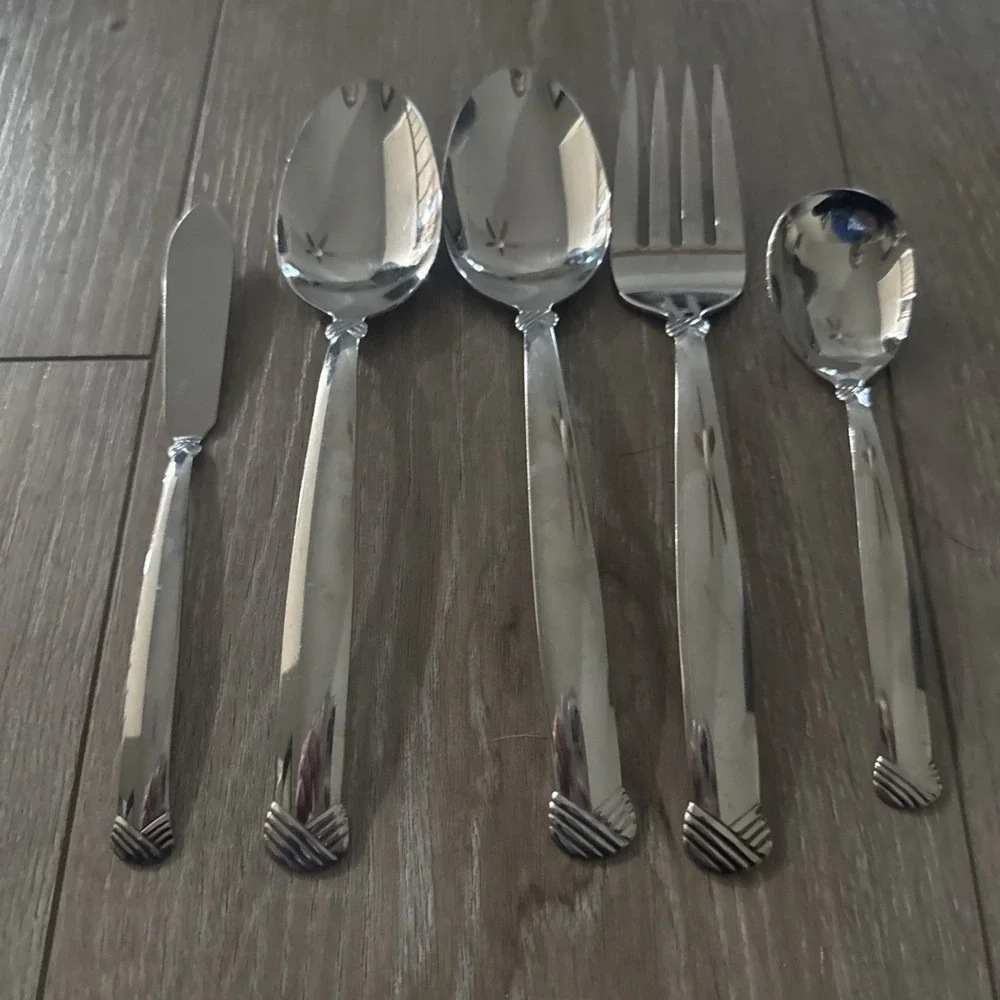 Oneida Rattan Stainless Glossy Serving Set USA Silverware Flatware‎ Set of 5
